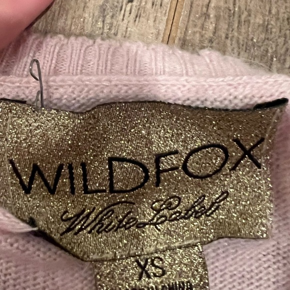 Wildfox Woman’s Pink Sweater Size Extra Small - Picture 4 of 4